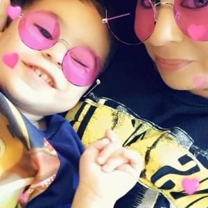 Meet your Posher, Dana